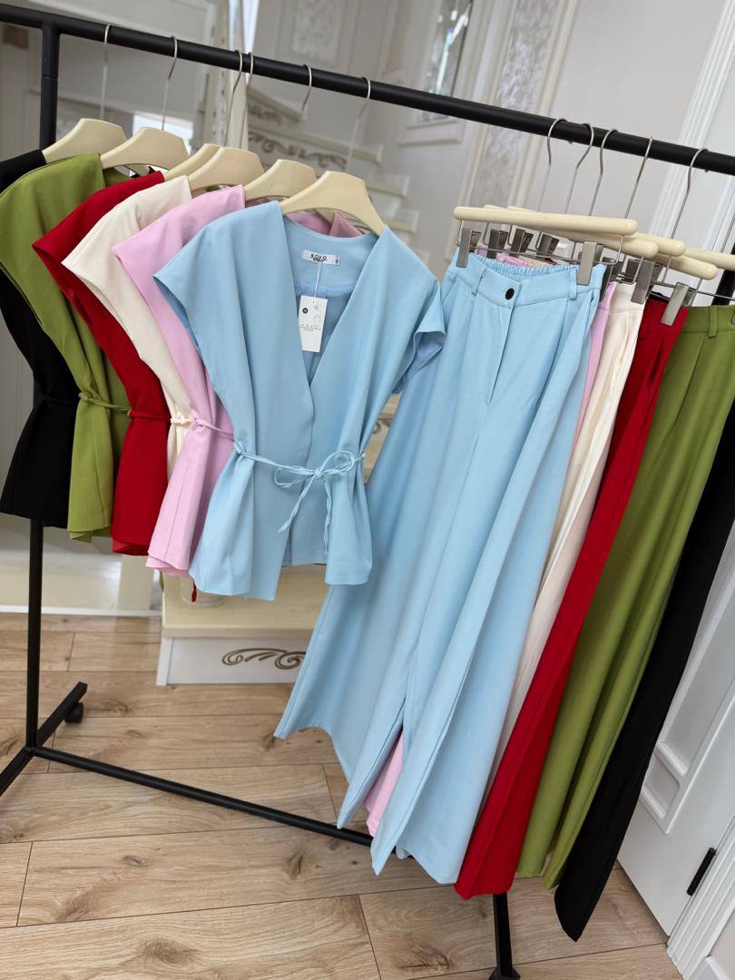 New collection By KOKO BRAND ❤️
Двойка с широкими брюка...