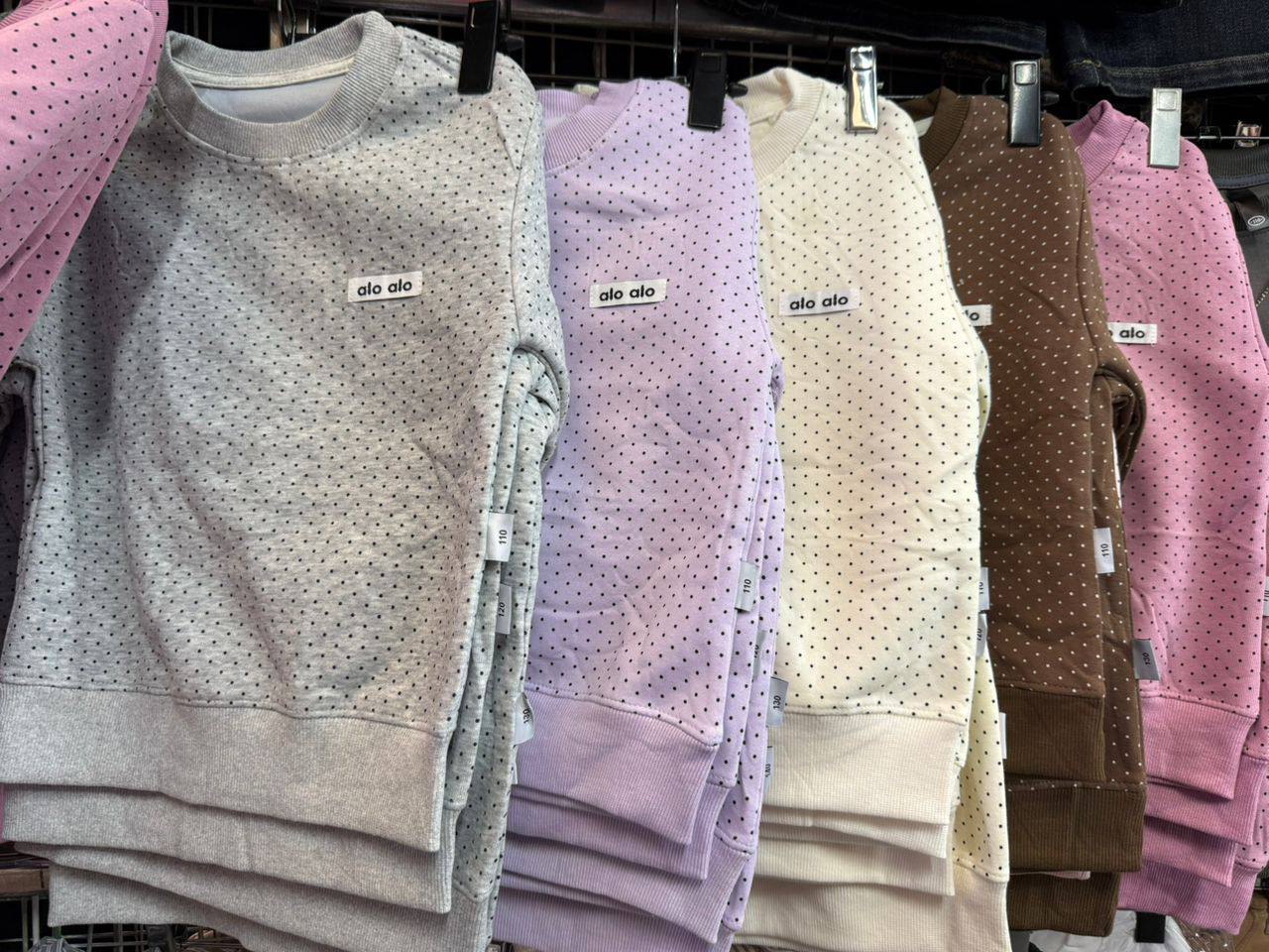 Нежные свитшоты в горошек для стильных деток 🤍