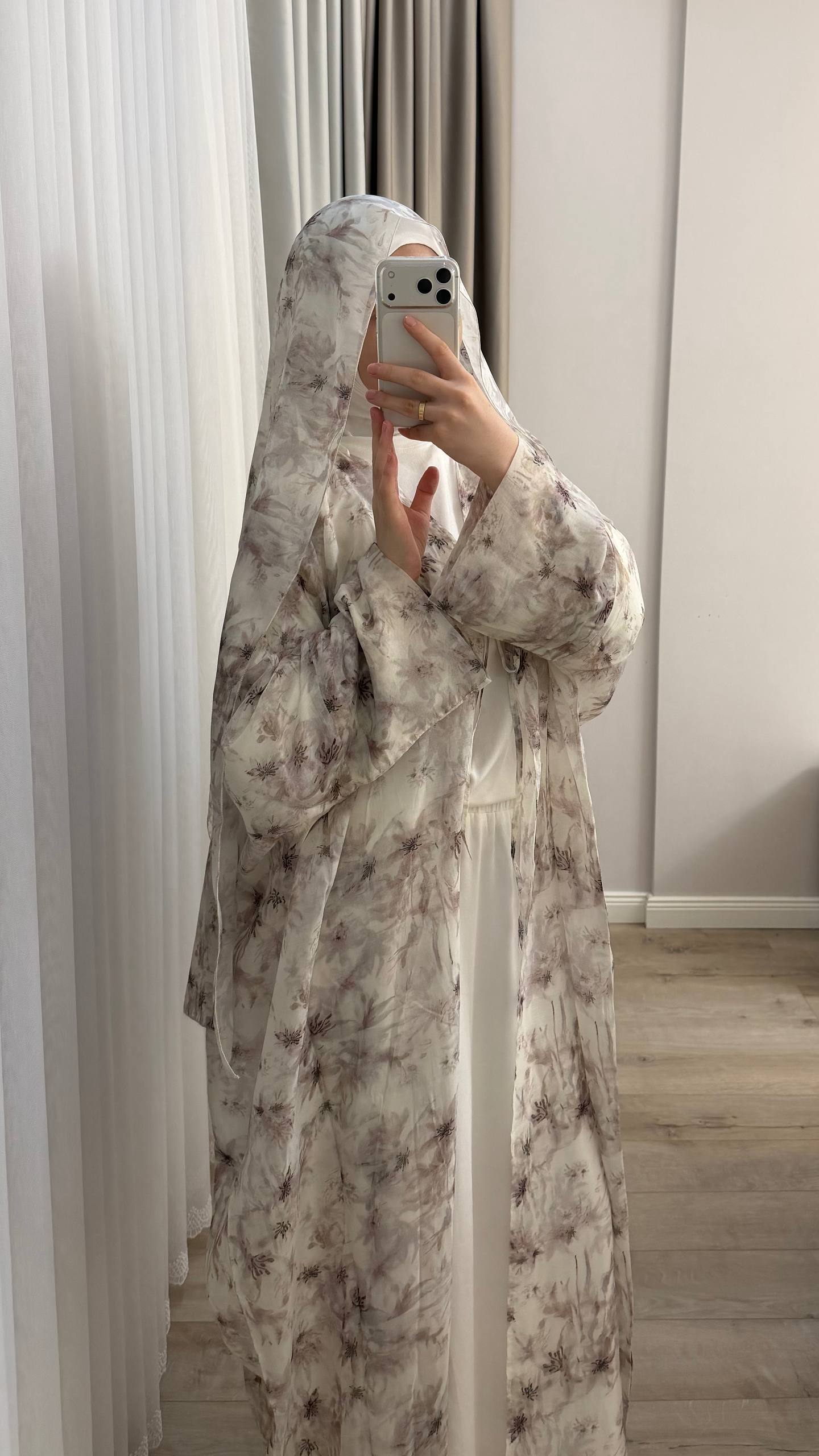 Нежная абайка из батиста 🌿
идеальный вариант на весну и...