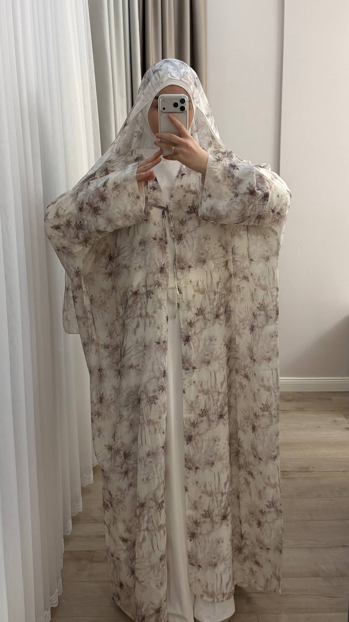 Нежная абайка из батиста 🌿
идеальный вариант на весну и...