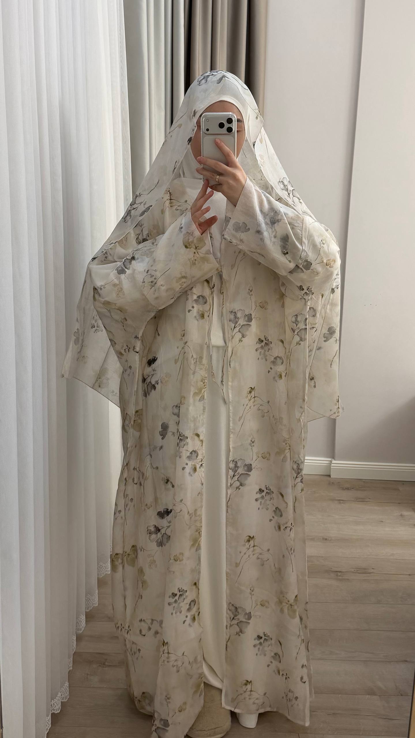 Нежная абайка из батиста 🌿
идеальный вариант на весну и...