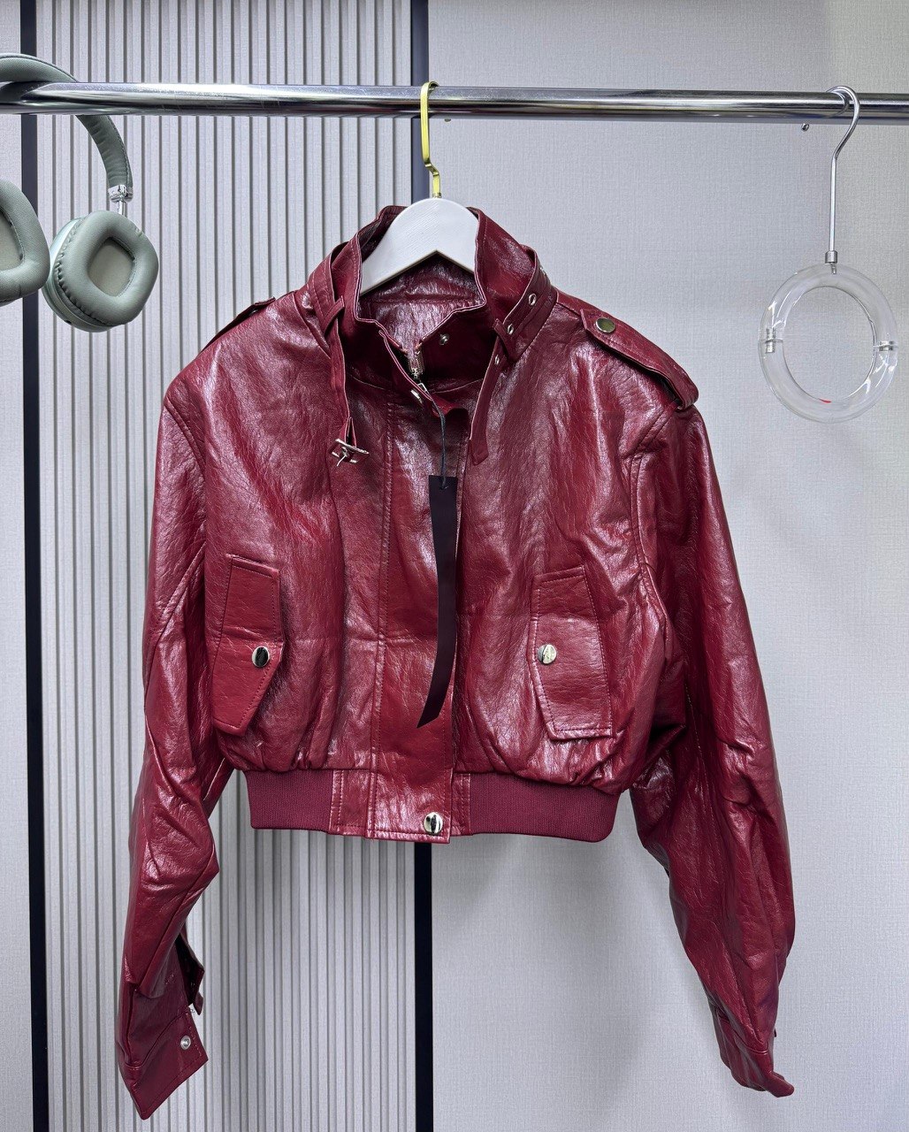 Та самая укороченная кожаная  куртка 💔
💥Идеальная посад...