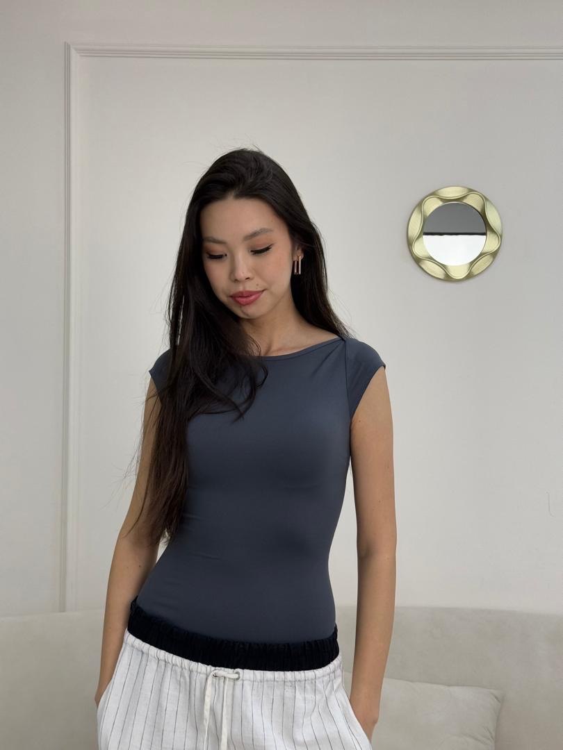 Модель ZARA 
✨Те самые приталенные Skims модель 
✨Мягки...