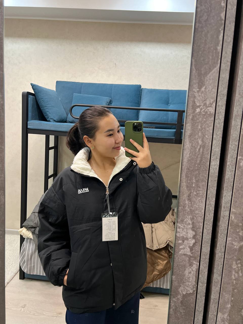 Двухсторонняя зимняя куртка – меняй образ за секунды!
🧥...