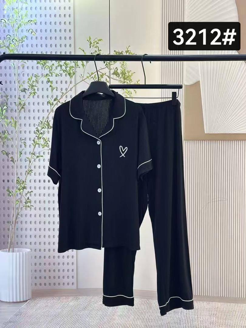 Пижамы  женские