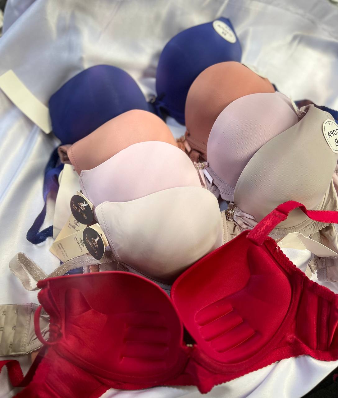 Лифчики гладкие с пушапом