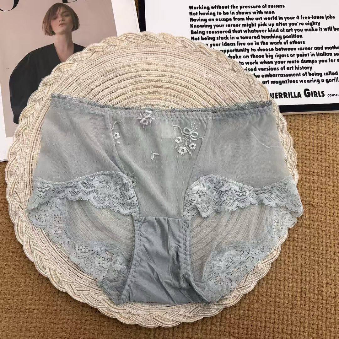 Трусы женские