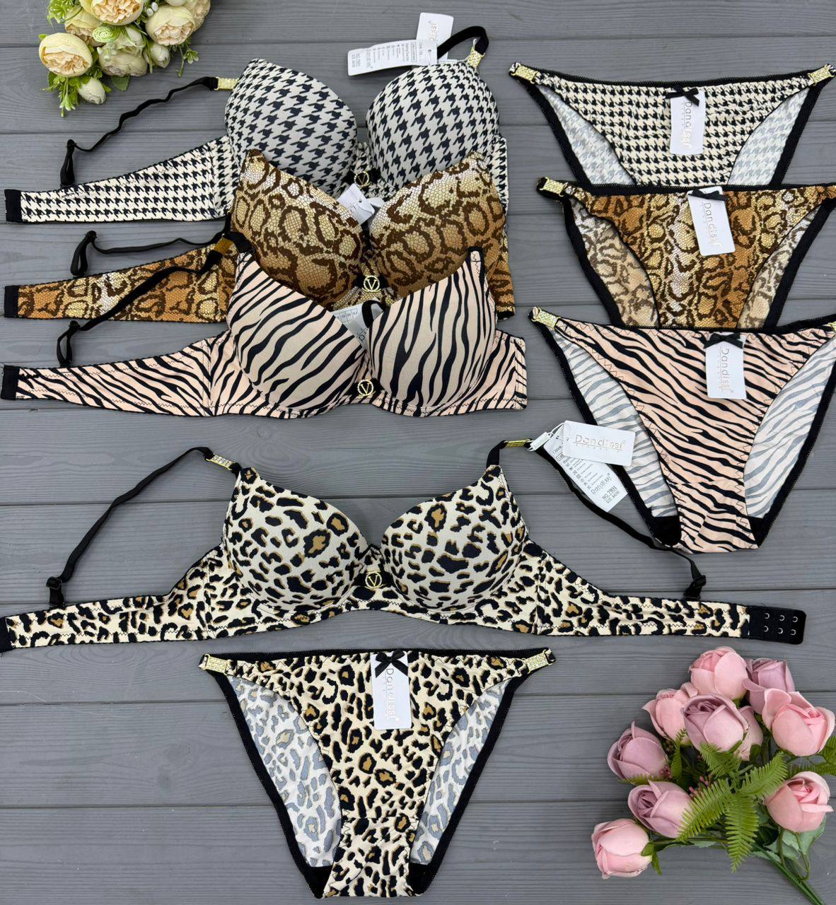 Комплекты чашка “B”
  
Цена:265сом (3шт)