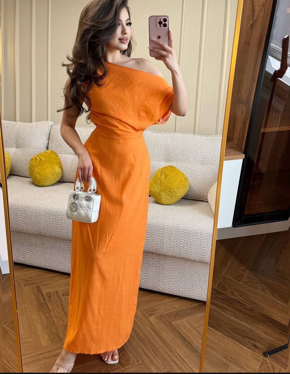 Получили те самые трендовые платья из чистого льна 🍊
Мо...