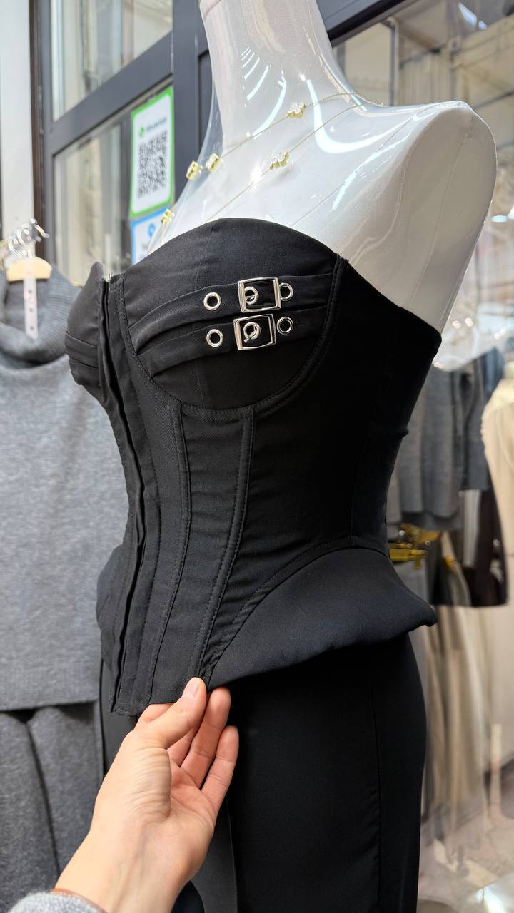 Корсеты 🔥🔥🔥
...