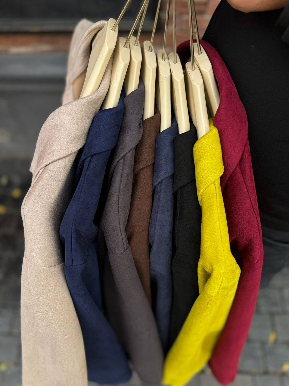 ВНОВЬ В НАЛИ...