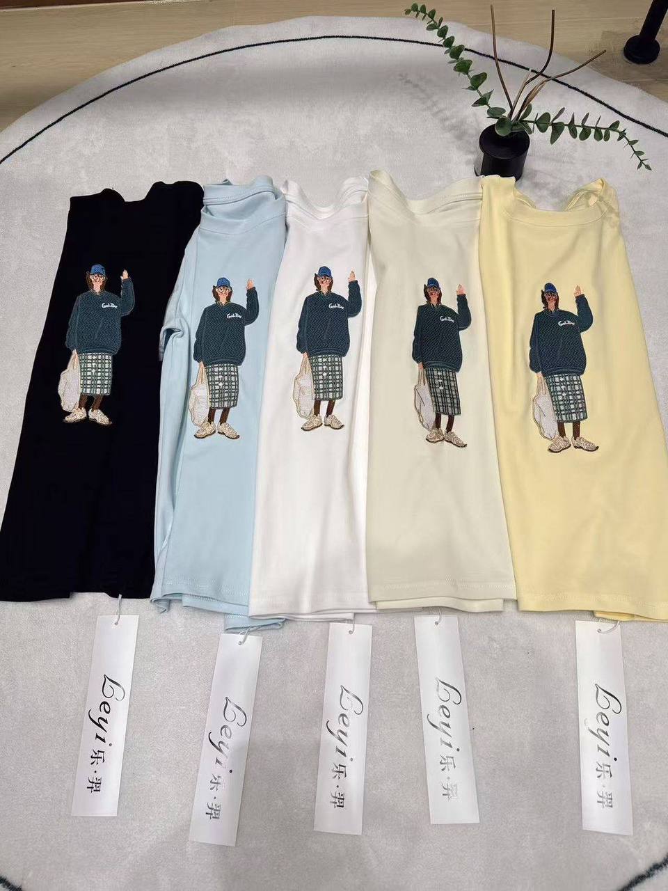 В наличии фу...