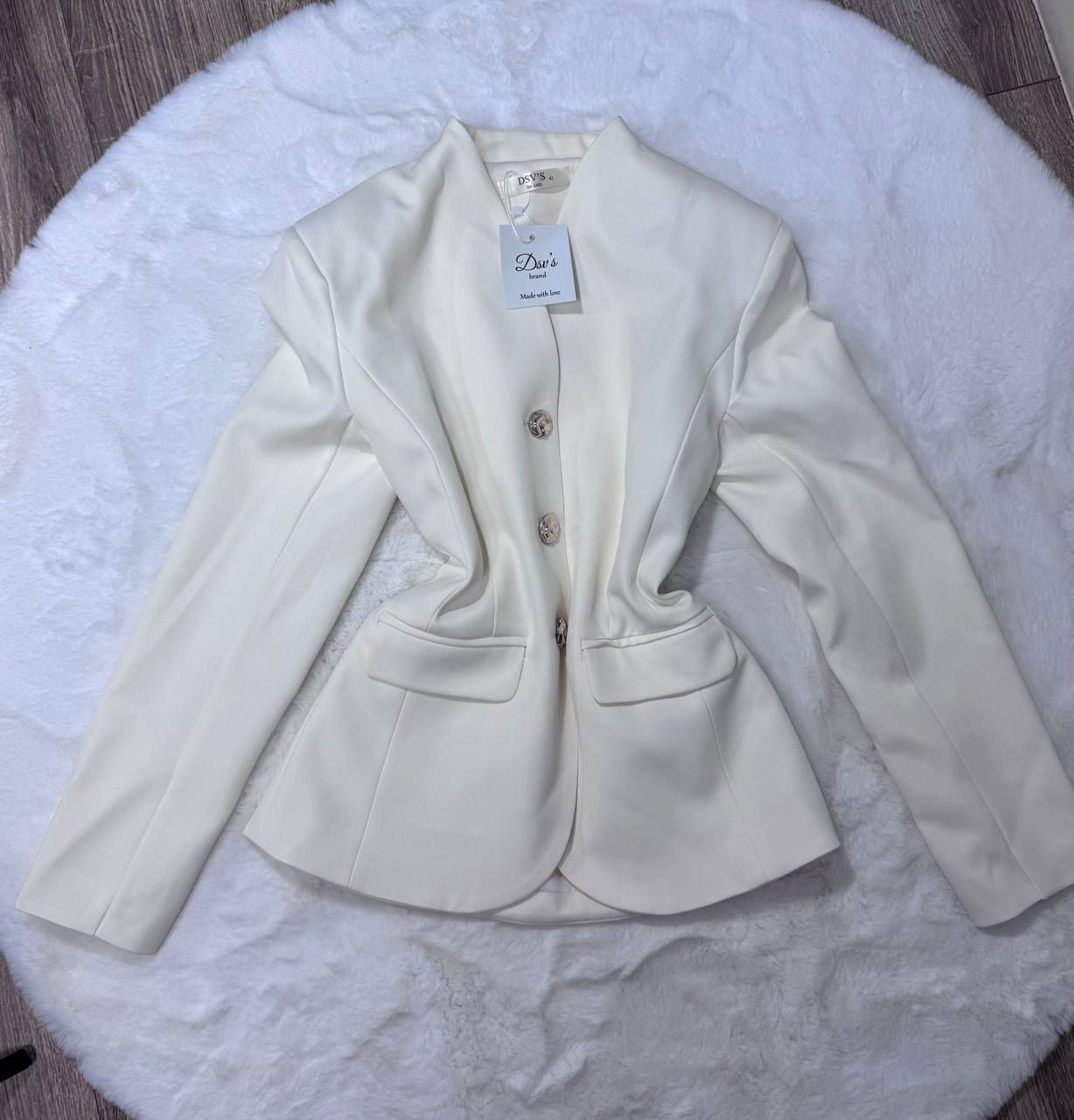 Стильный жак...