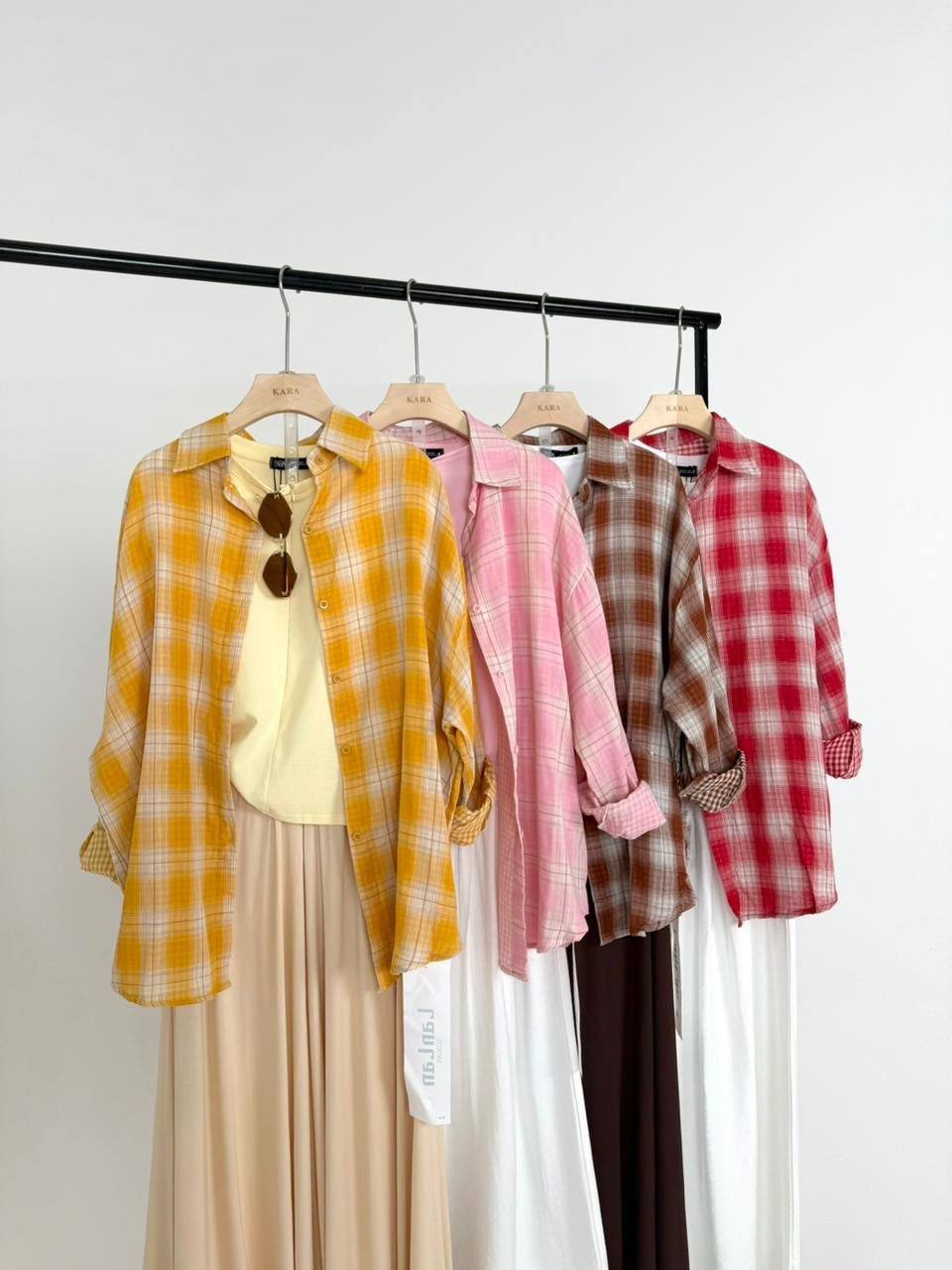 Хлопковая рубашка в клетку с двухсторонним дизайном — м...