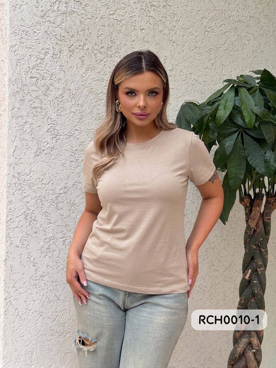 RCH0010-0
Базовая футболка в стиле Skims — идеальная ос...