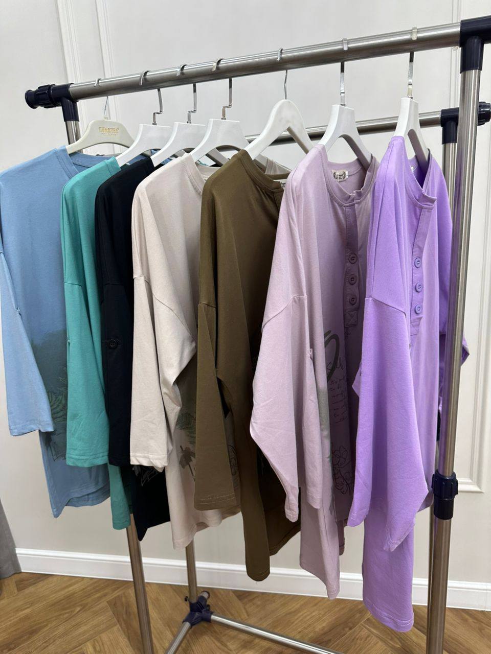 Китай.
Размер;50 по 56 (4 шт в линии)
Цена;680 сом опт....