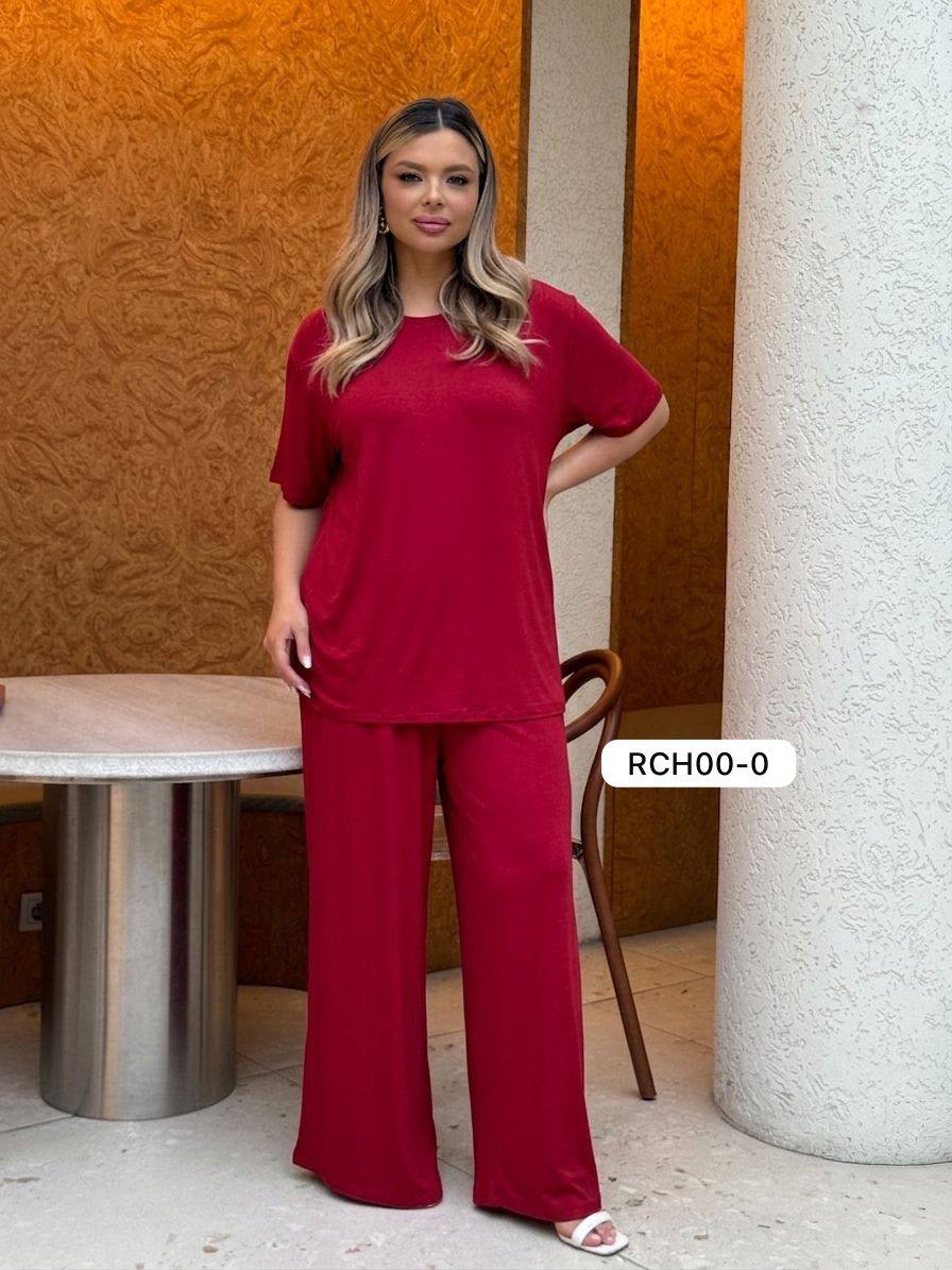 RCH00-0
Легкий и невесомый костюм из вискозы — идеальны...