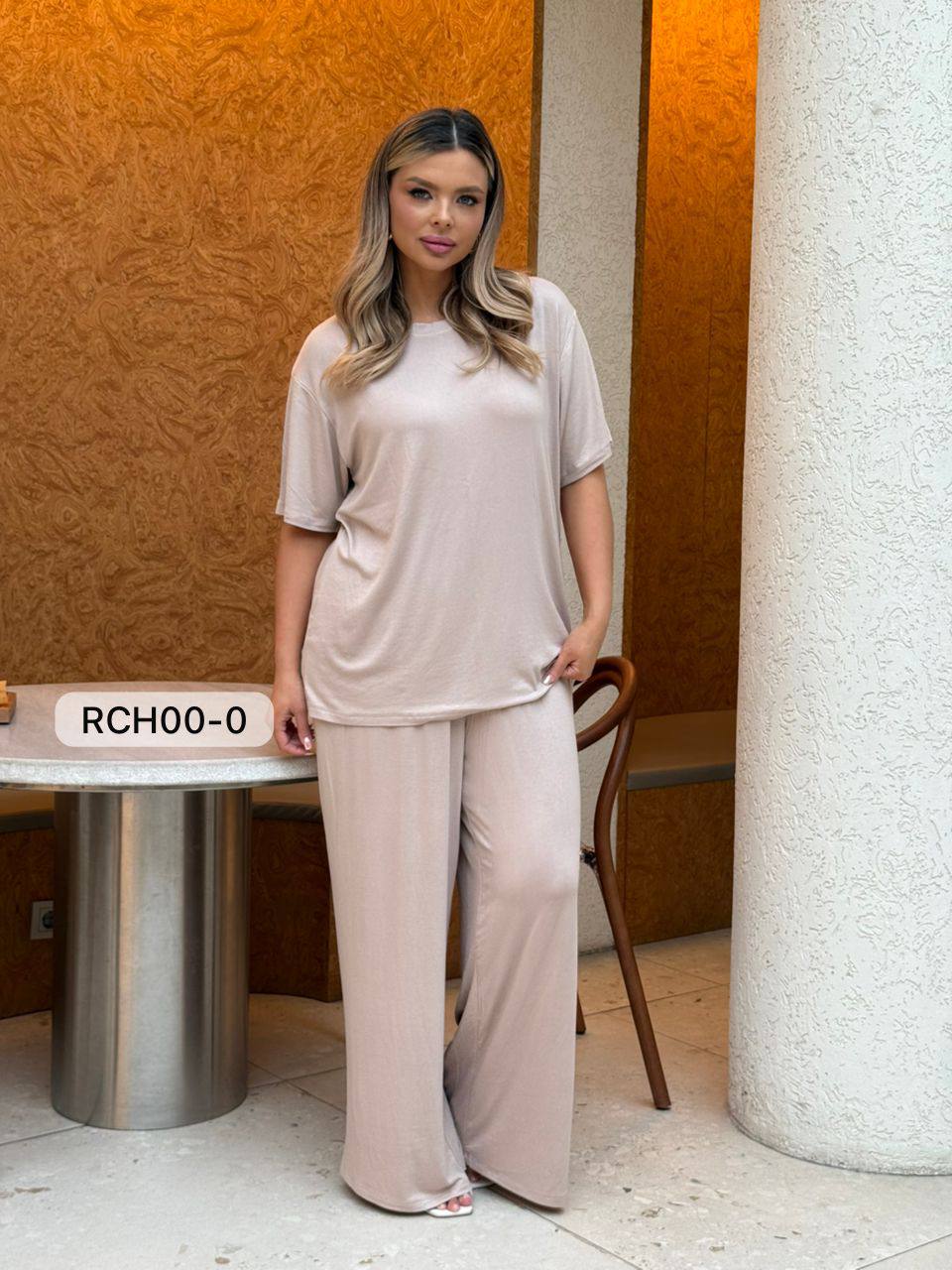 RCH00-0
Легкий и невесомый костюм из вискозы — идеальны...