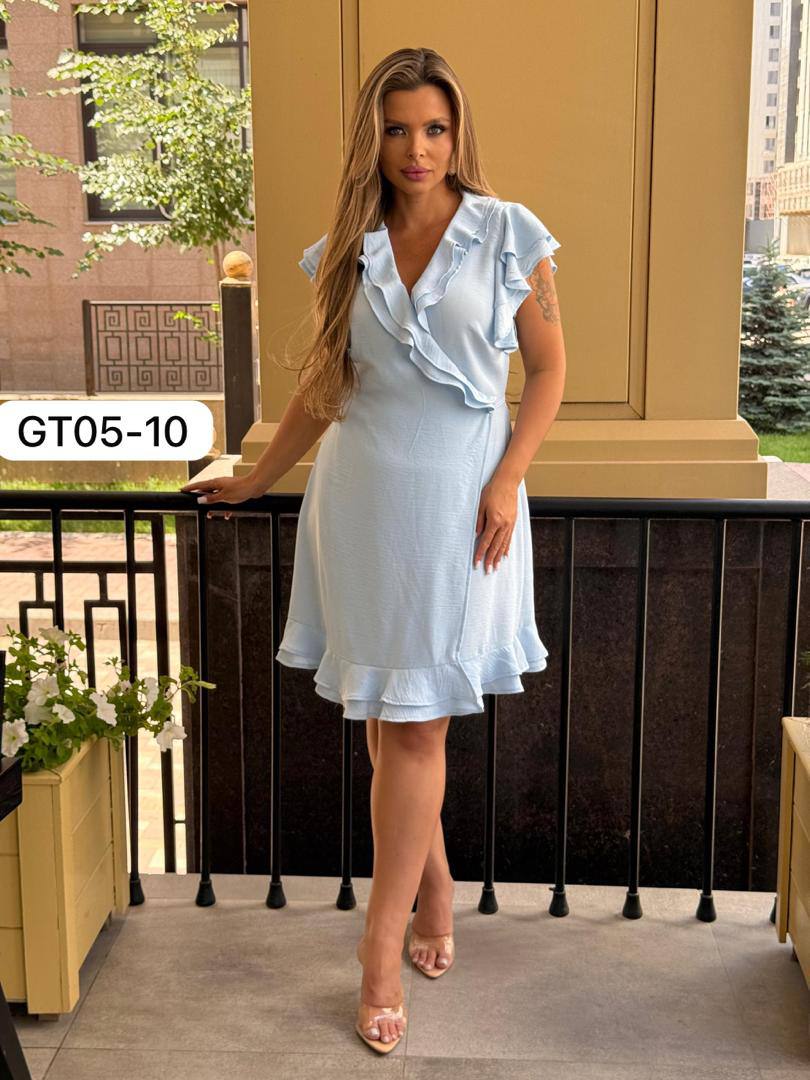 GT05-10🤍
Нежное  платье с изящными воланами создано для...