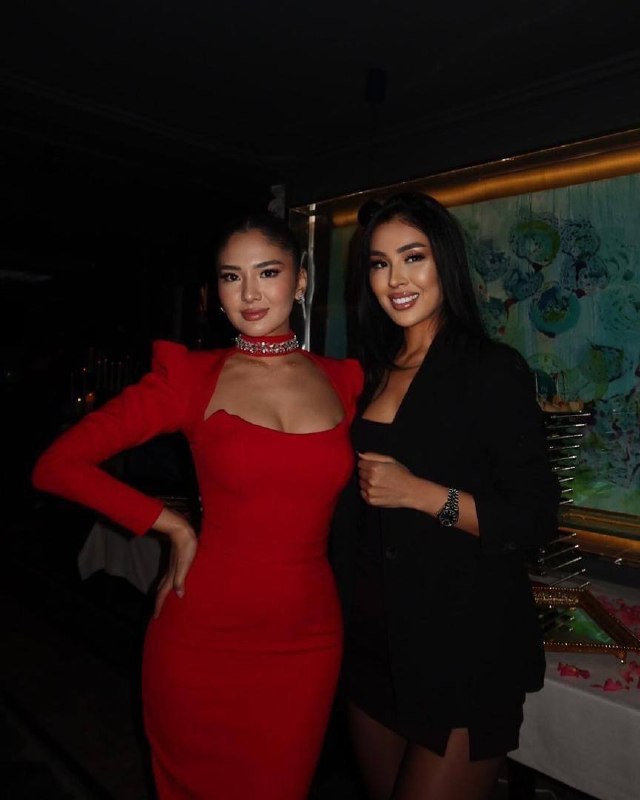 NEW COLLECTION 😍
🤍Платье с корсетом – эксклюзив и блеск...