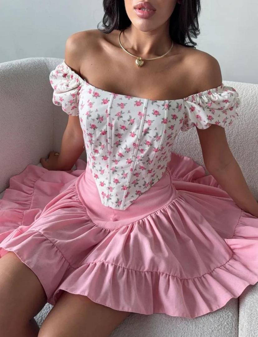 NEW❤️NEW❤️NEW❤️
🌷Нежнейший корсетный топ — идеально для...