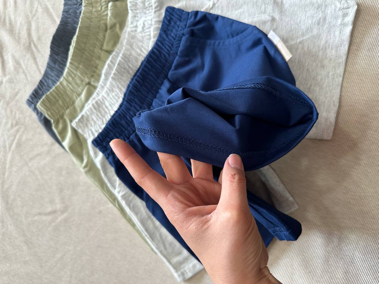 В наличии шортики стильные ,удобные 😍
Ткань:суприм 
Цен...