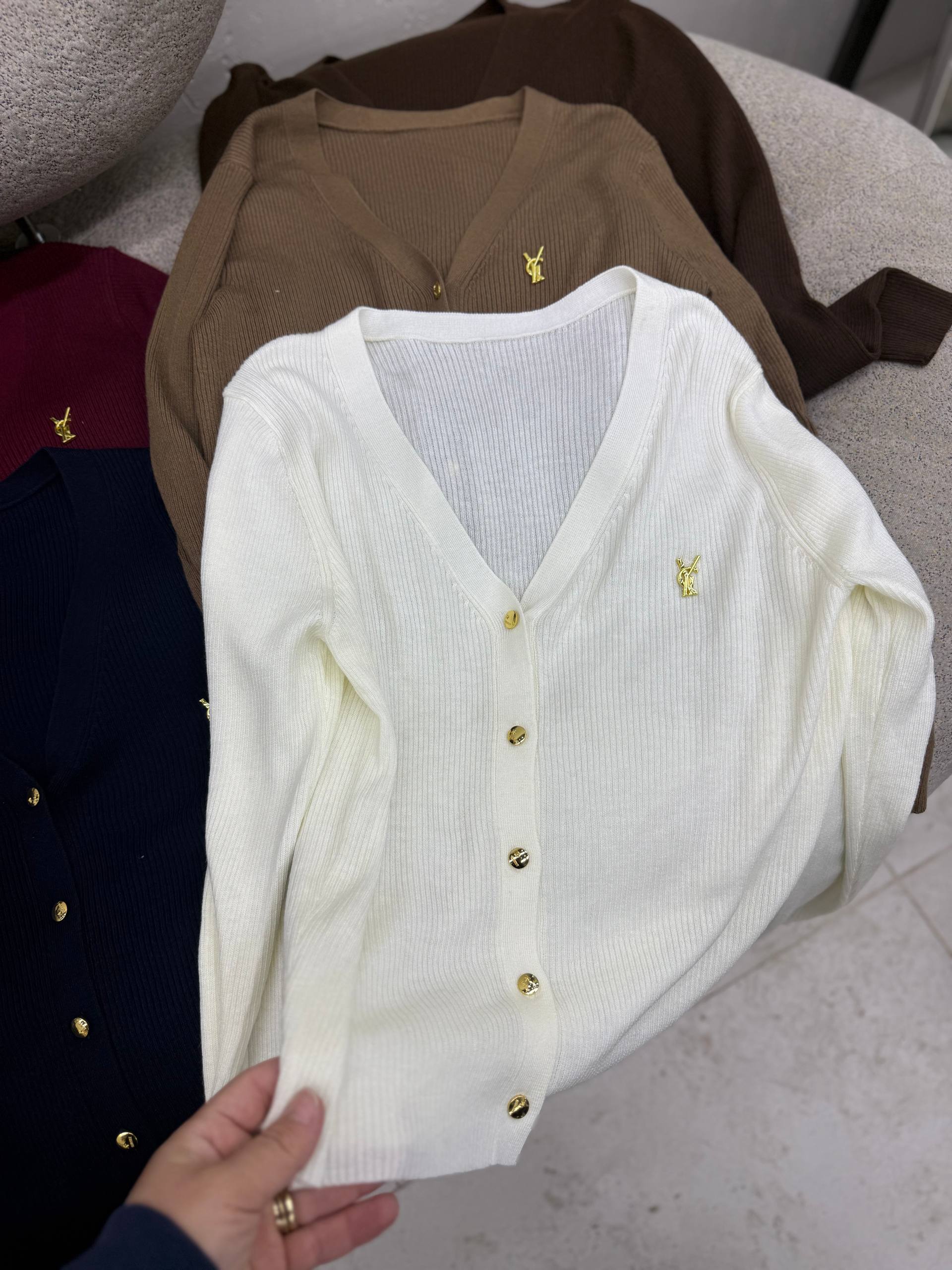 Новое поступ...