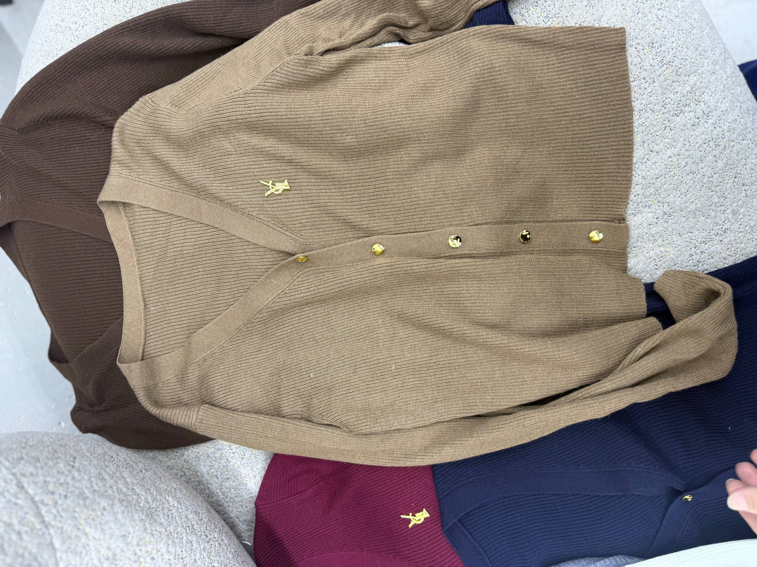 Новое поступ...