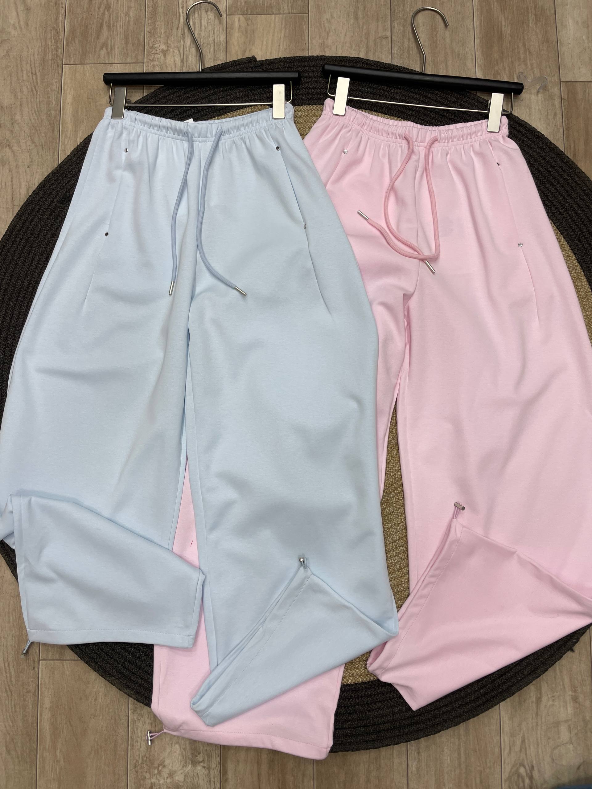 Design by Korea 🌟
Получили классные брючки😍
Багги✨