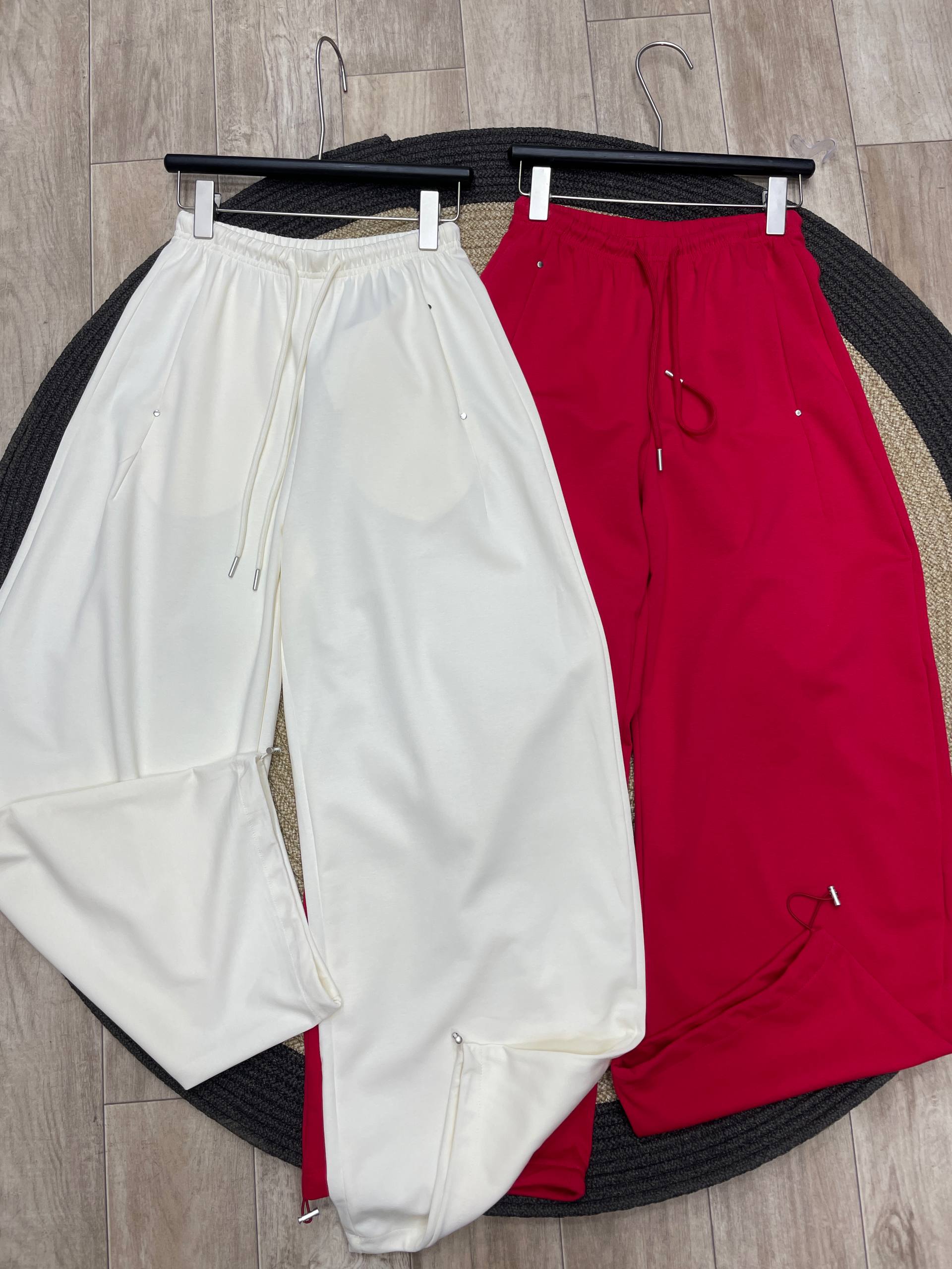 Design by Korea 🌟
Получили классные брючки😍
Багги✨