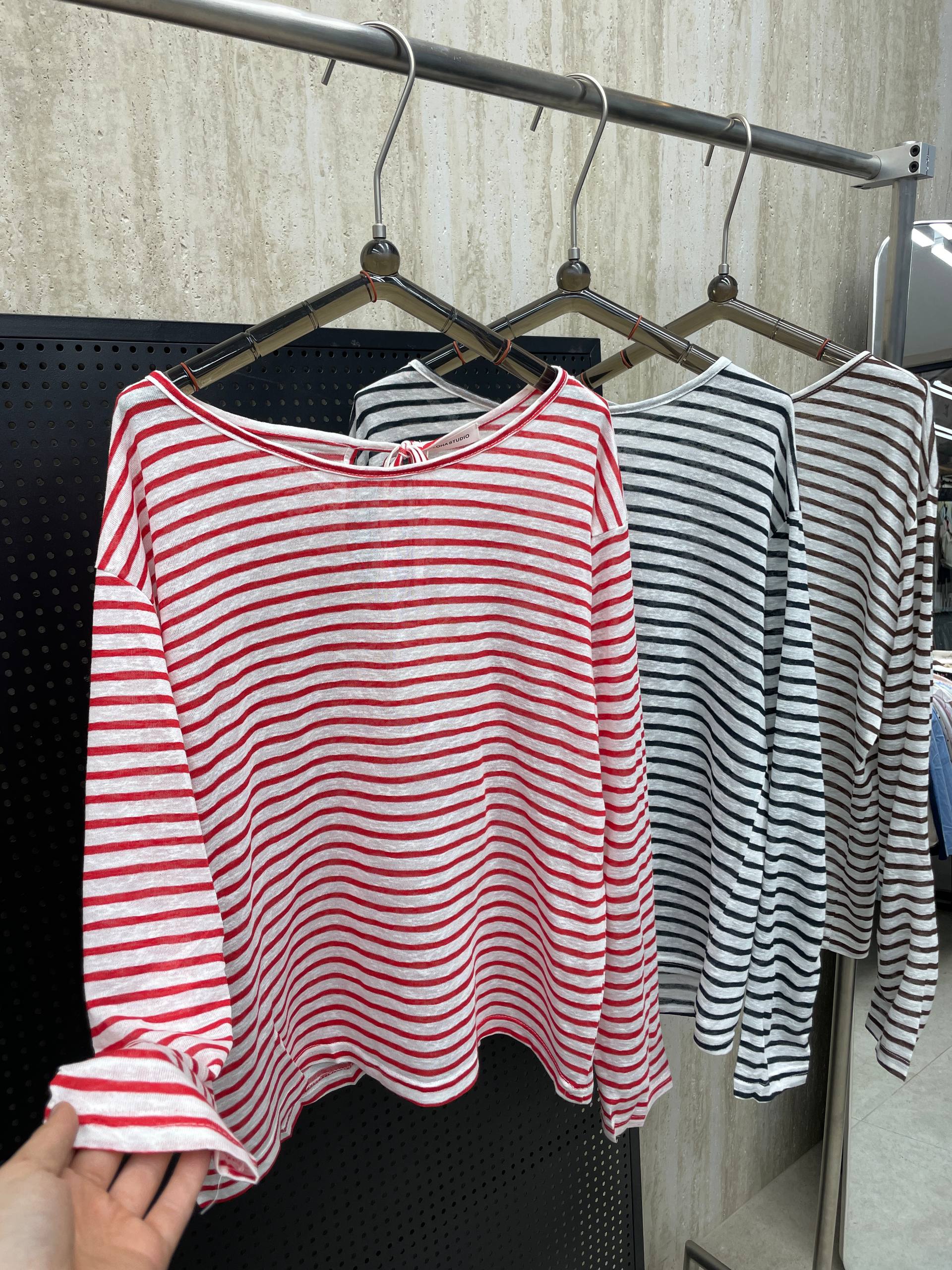 Design by Korea 🌟
Получили Шикарные кофточки в полоску😍