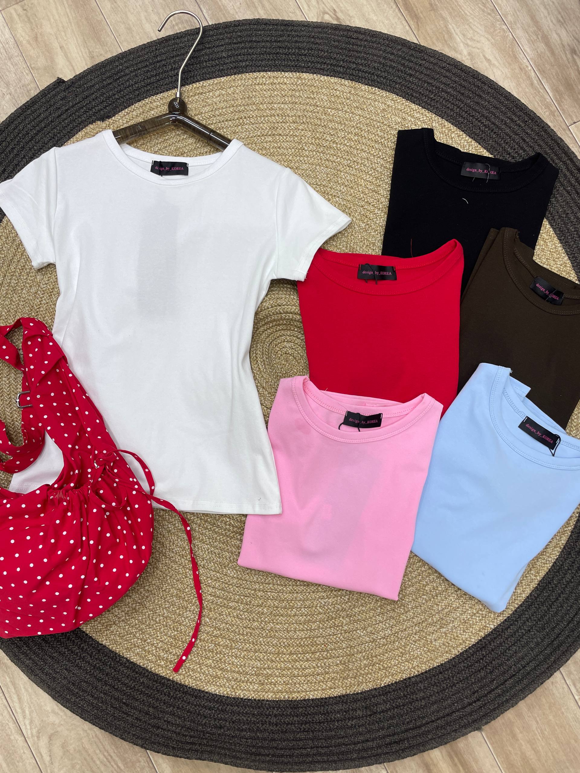 Design by Korea 🌟
Новое поступление 🔥
Базовые футболки ...