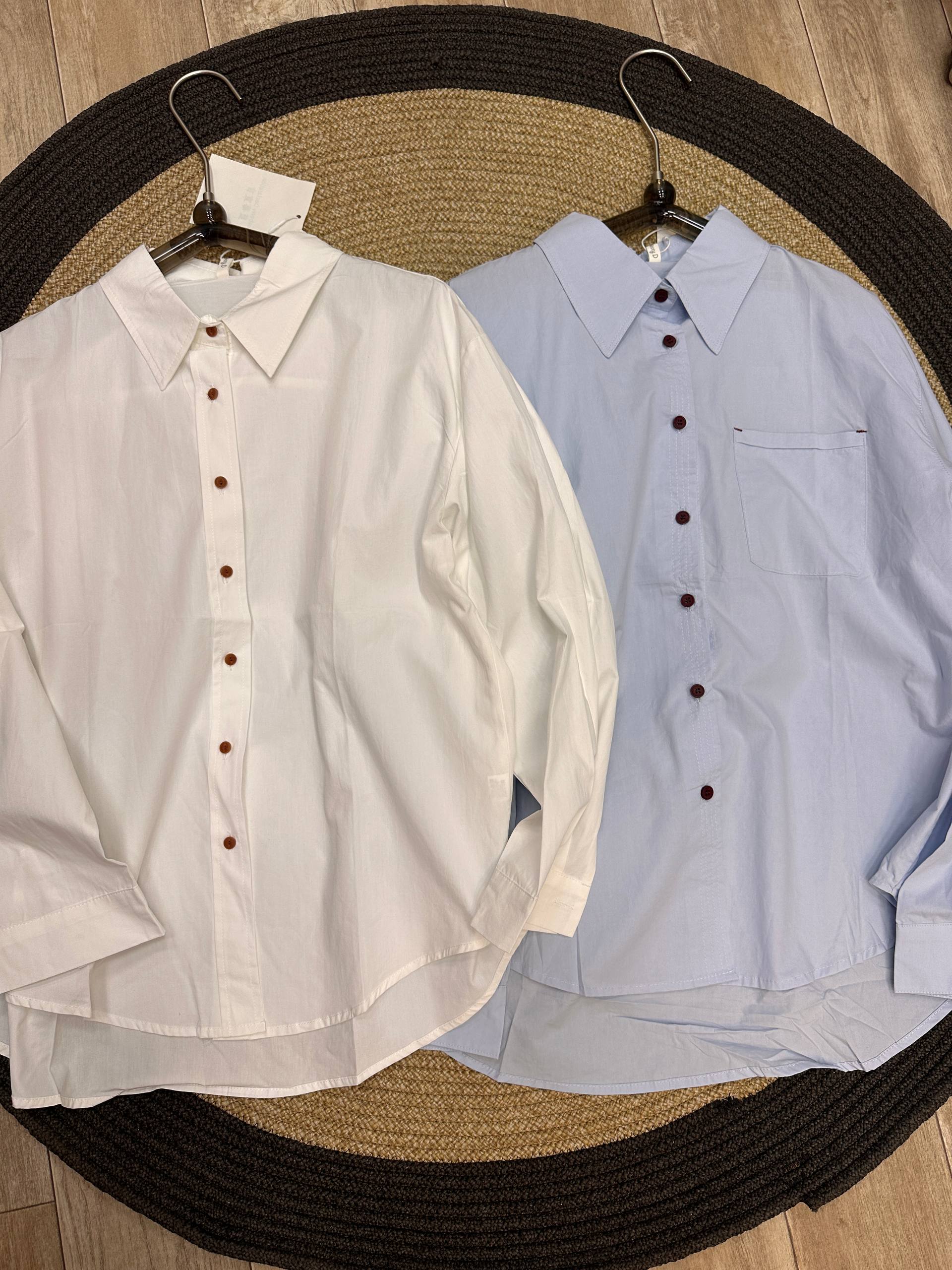 Design by Korea 🌷
В наличии базовые рубашки🤍
Цена:650 с...