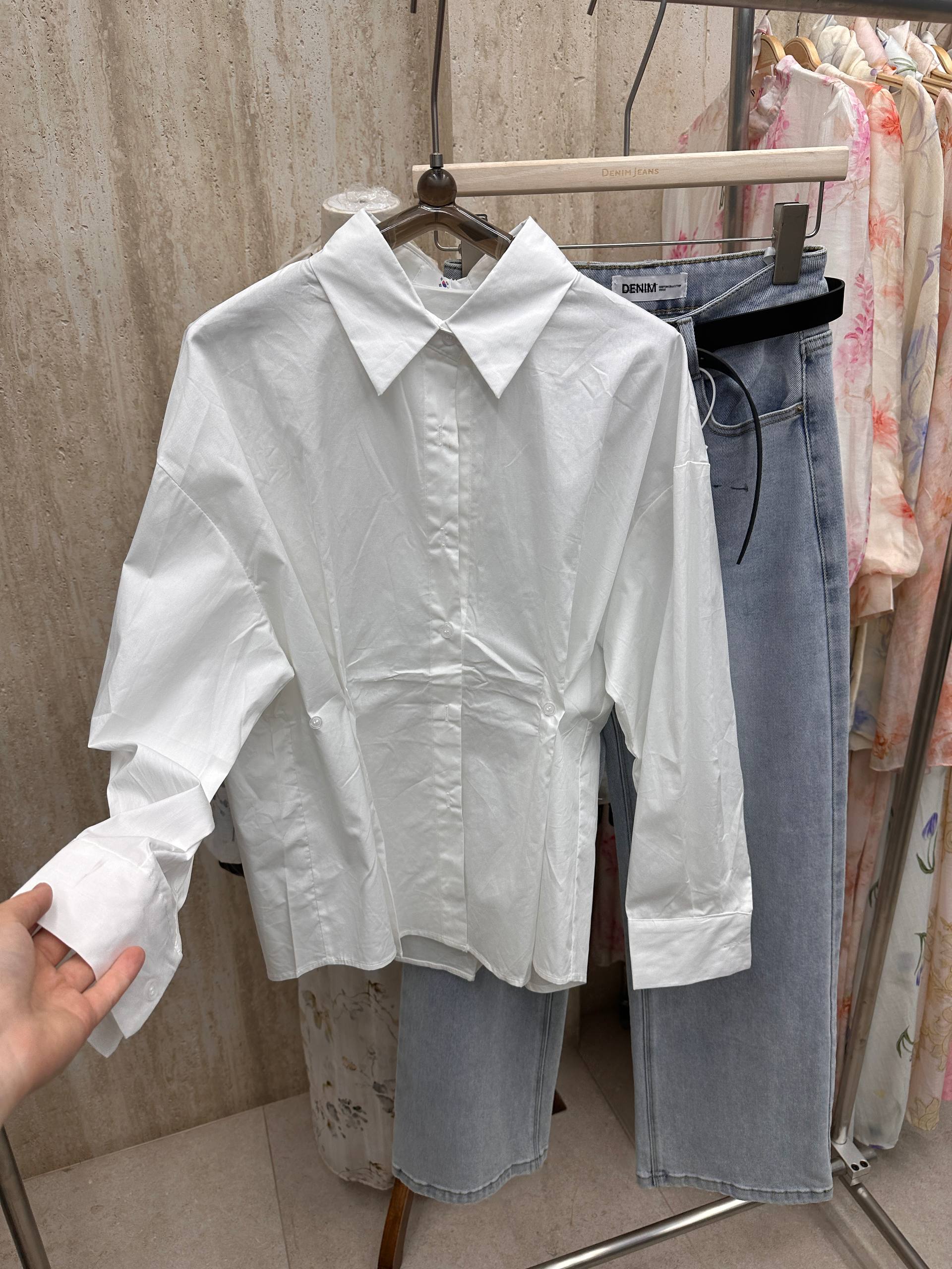 Design by Korea 🌷
В наличии базовые рубашки🤍
Цена:650 с...