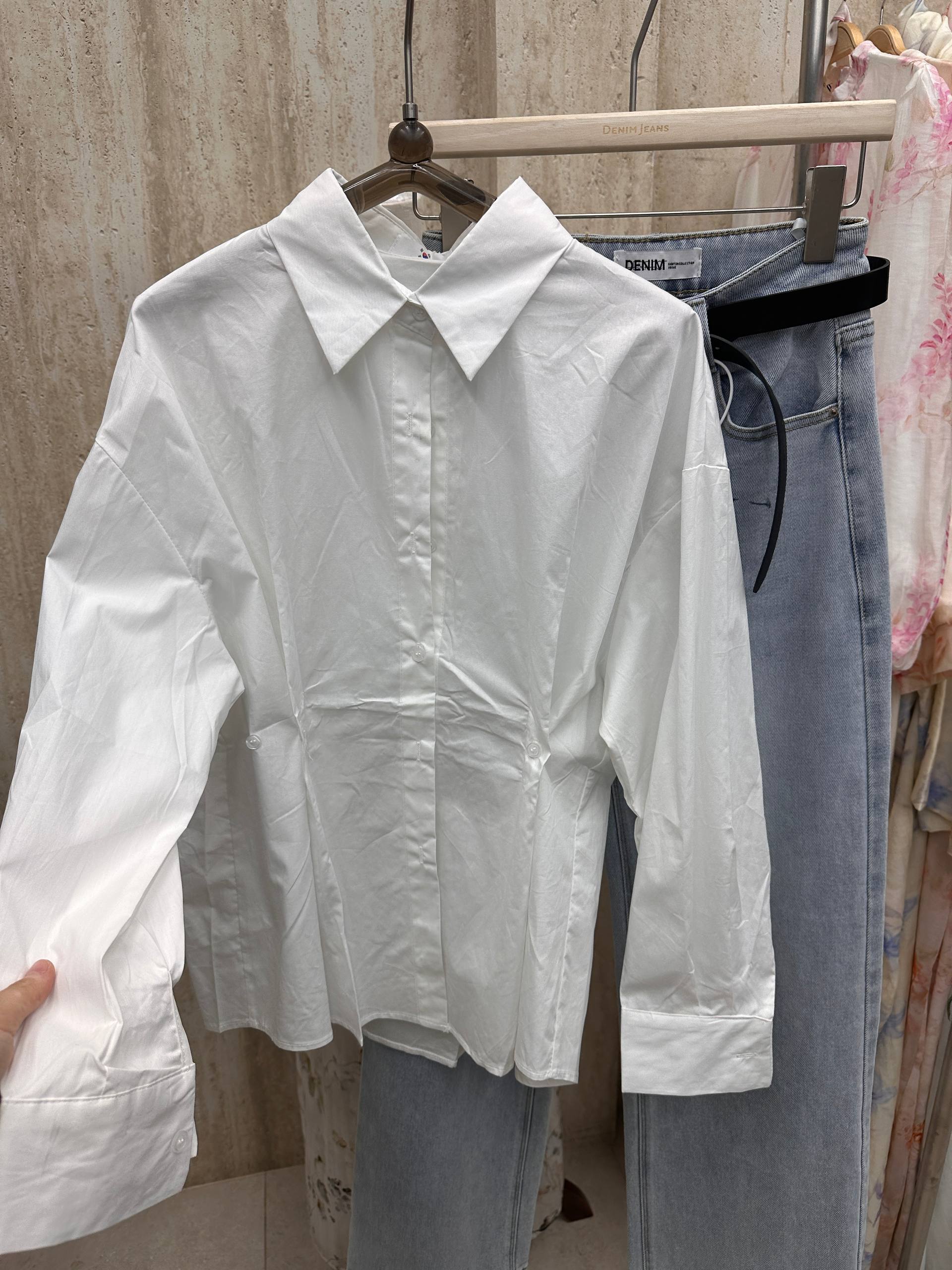 Design by Korea 🌷
В наличии базовые рубашки🤍
Цена:650 с...