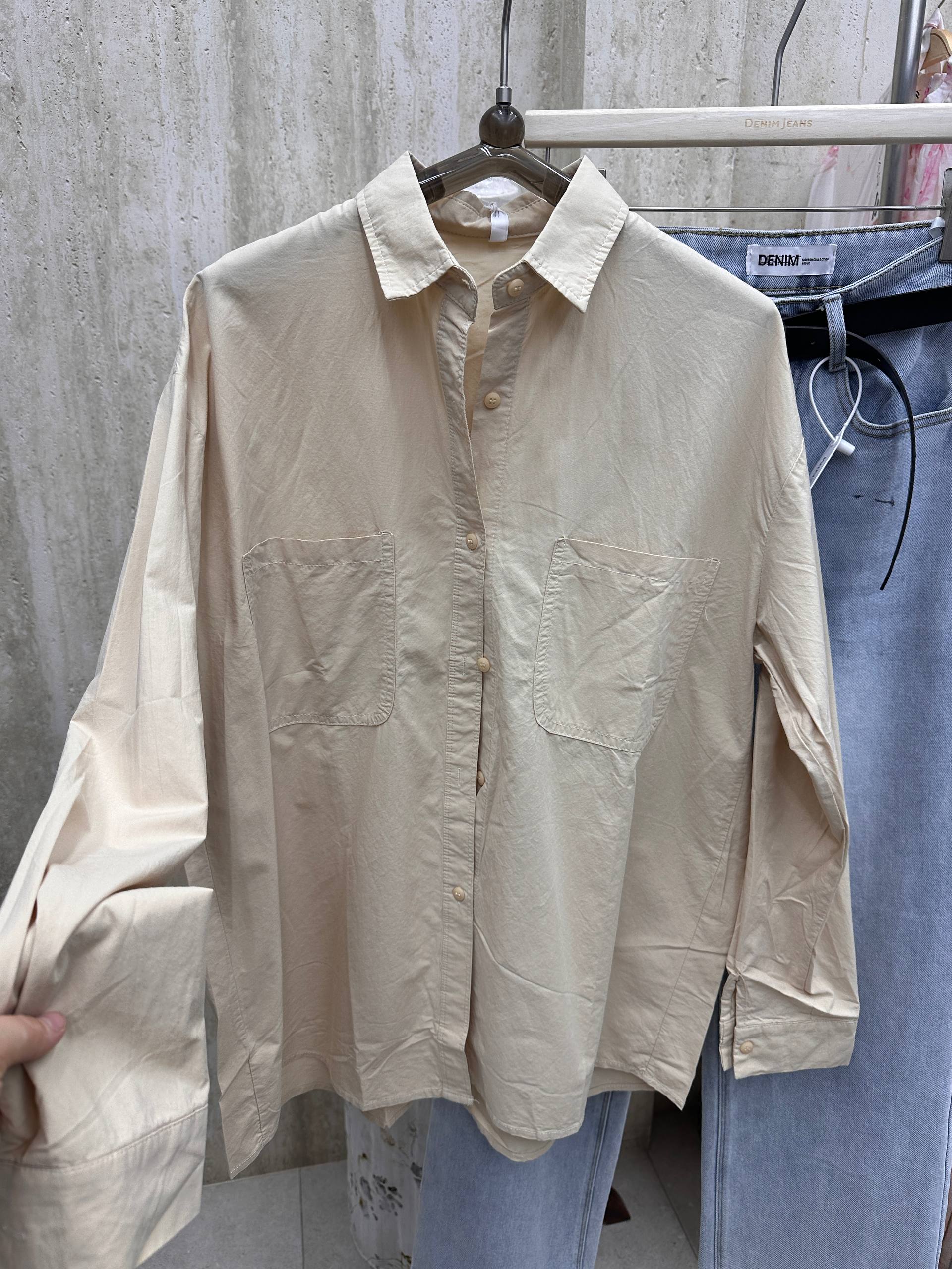 Design by Korea 🌷
В наличии базовые рубашки🤍
Цена:650 с...