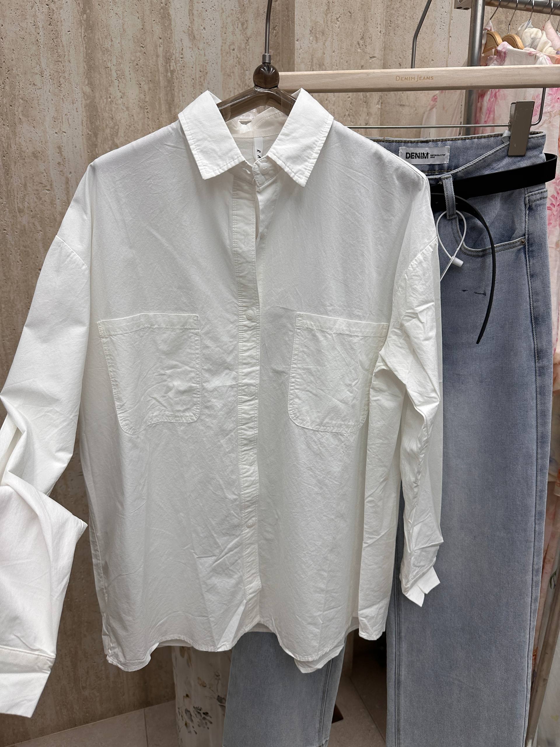 Design by Korea 🌷
В наличии базовые рубашки🤍
Цена:650 с...