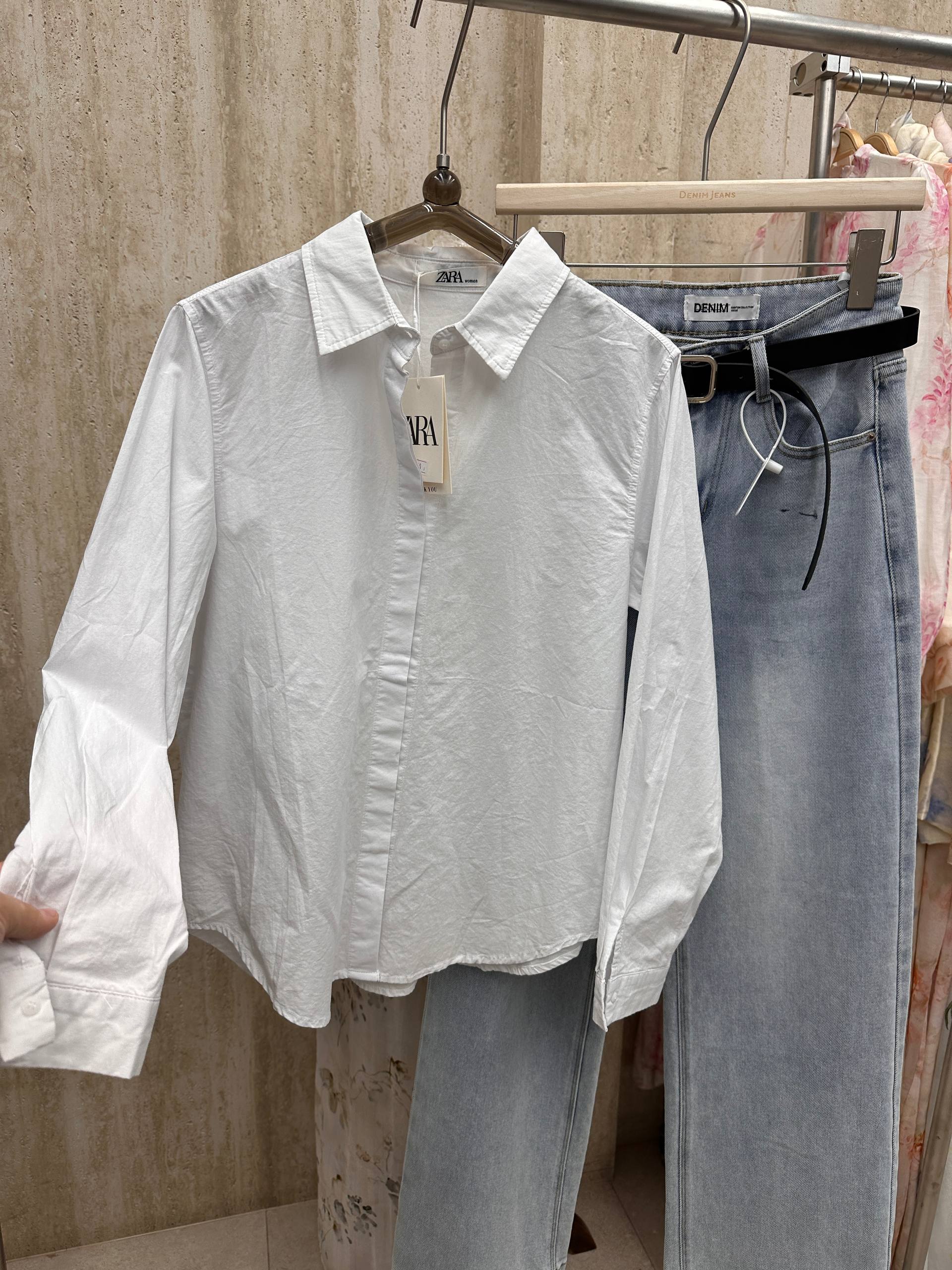 Design by Korea 🌷
В наличии базовые рубашки🤍
Цена:650 с...