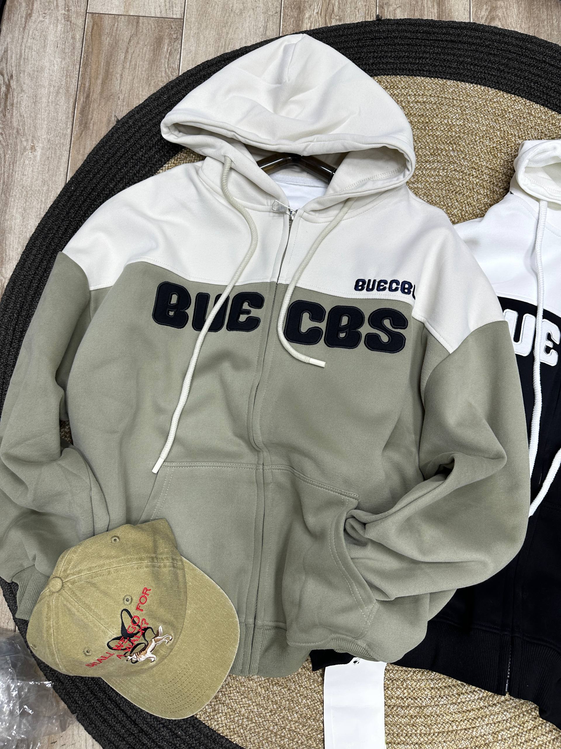 Design by Korea 🍂
В наличии худи  на молнии😍