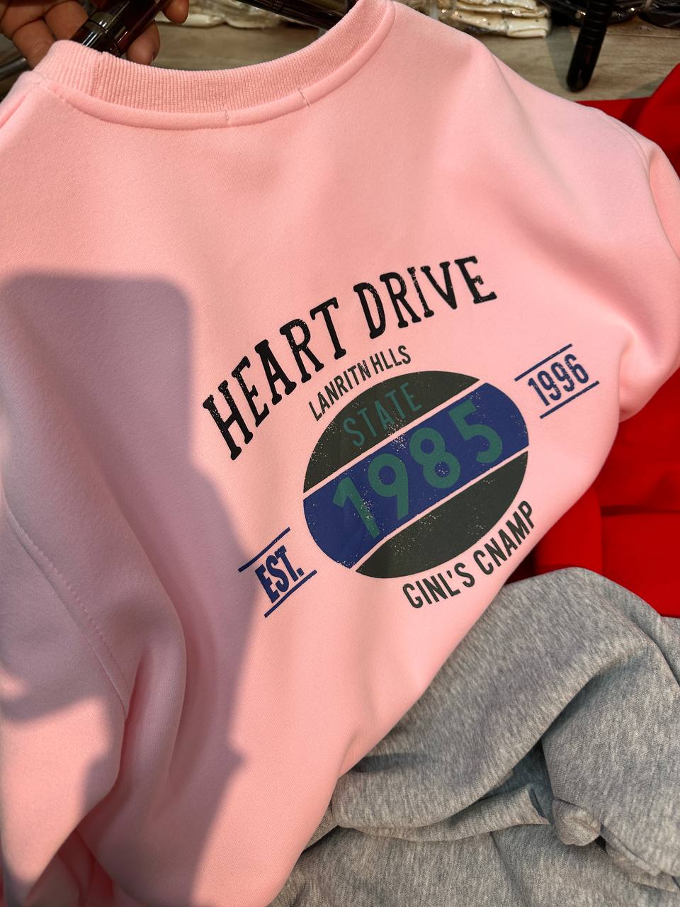 Получили🌷
    Базовые свитшоты с принтом Heart Drive💖
К...