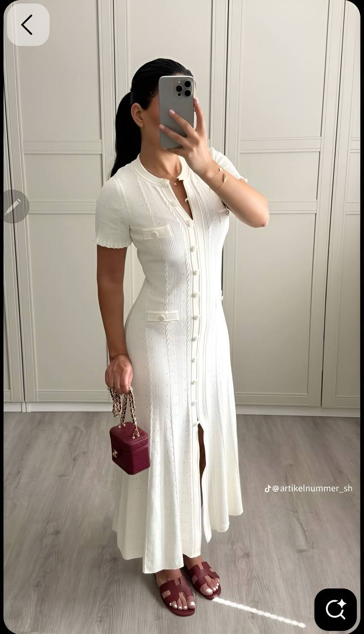 Элегантное трикотажное платье