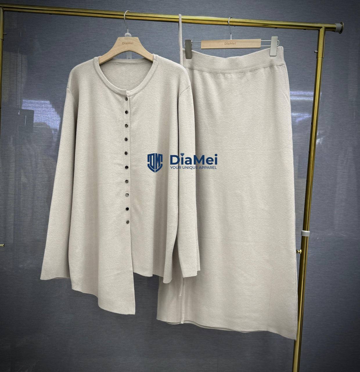 Элегантные трикотажные костюмы