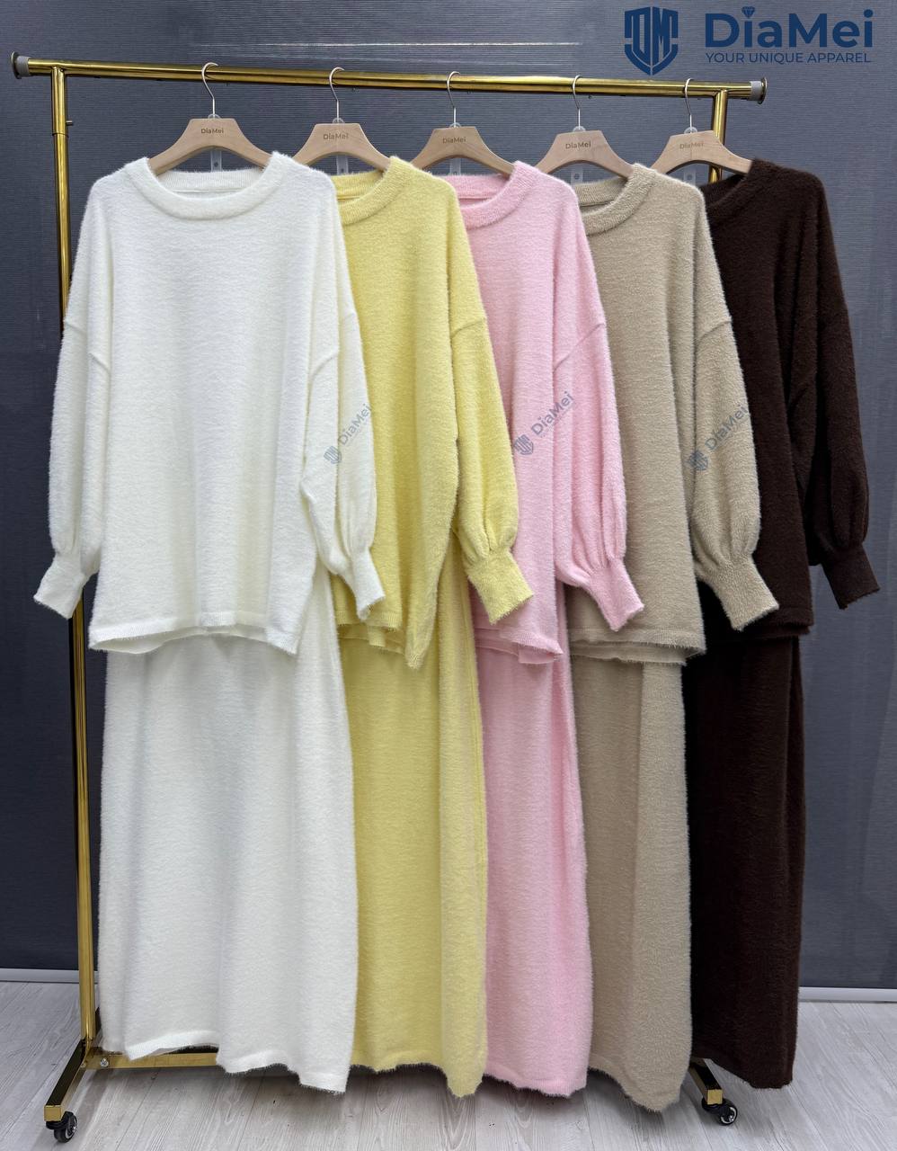 Трикотажная двойка из альпаки с рукавами-фонариками