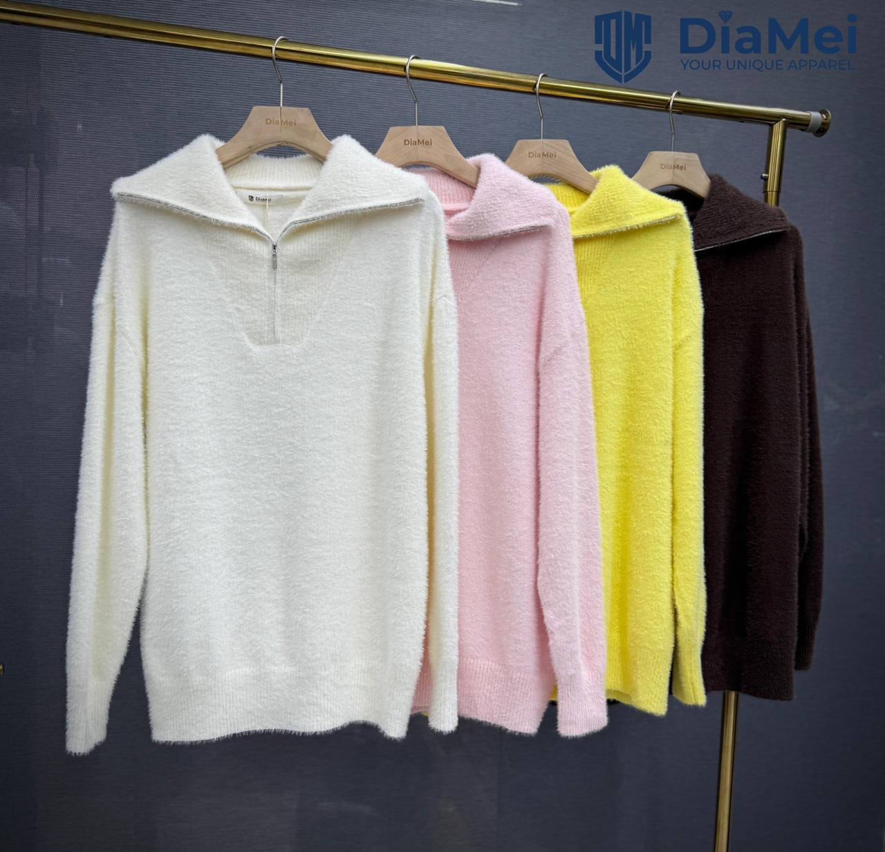 Уютные кофты из альпаки с воротом на молнии