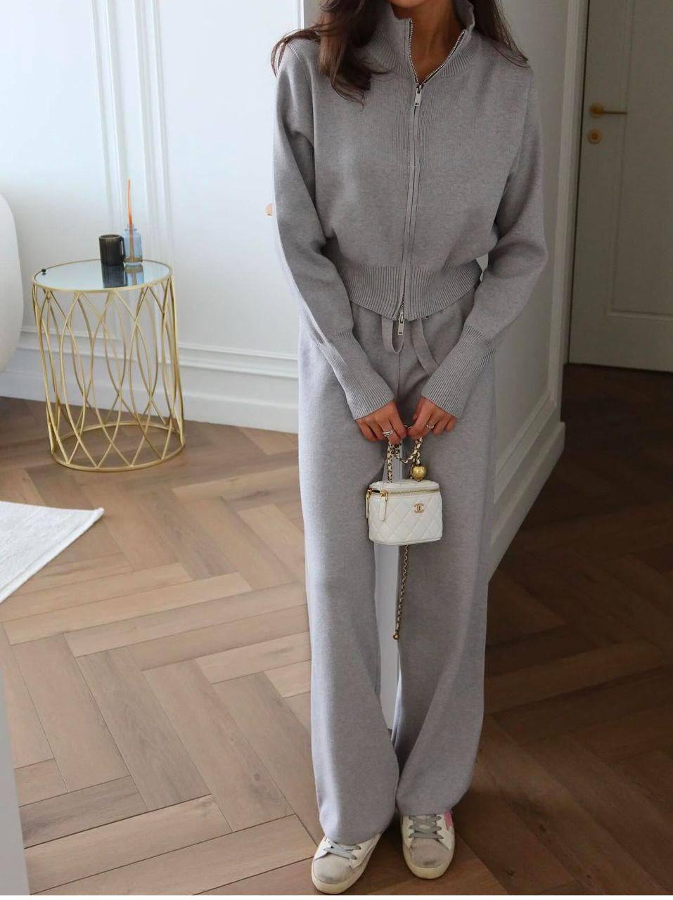 **💫 Есть в н...