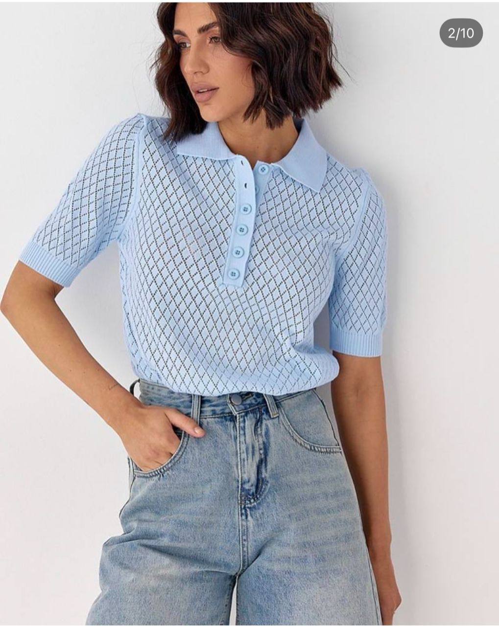 Трикотажное поло с пуговицами