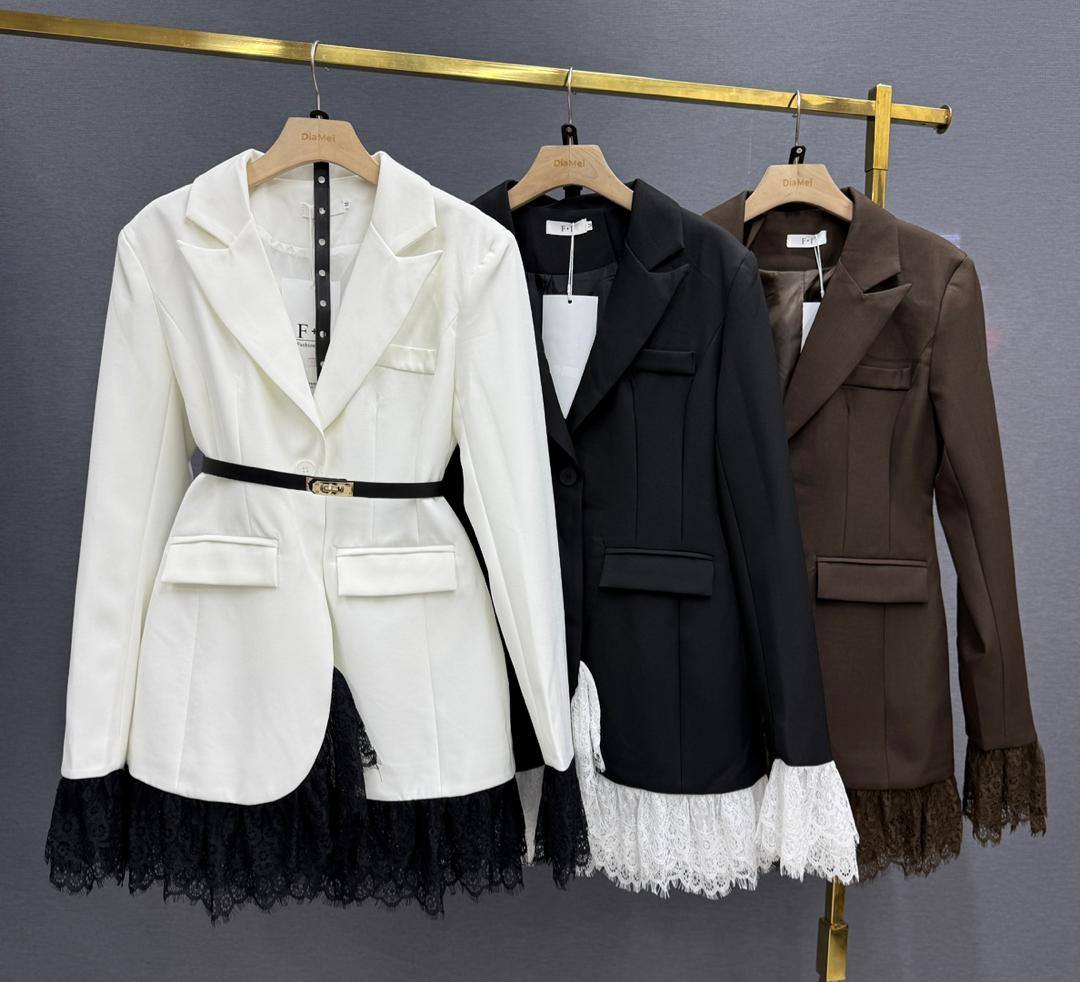 Blazer Dress Lace Trim
Жакет-платье с кружевной отделко...