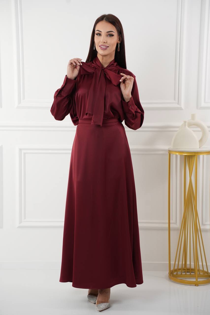 Элегантный сатиновый комплект с воротом-бантом