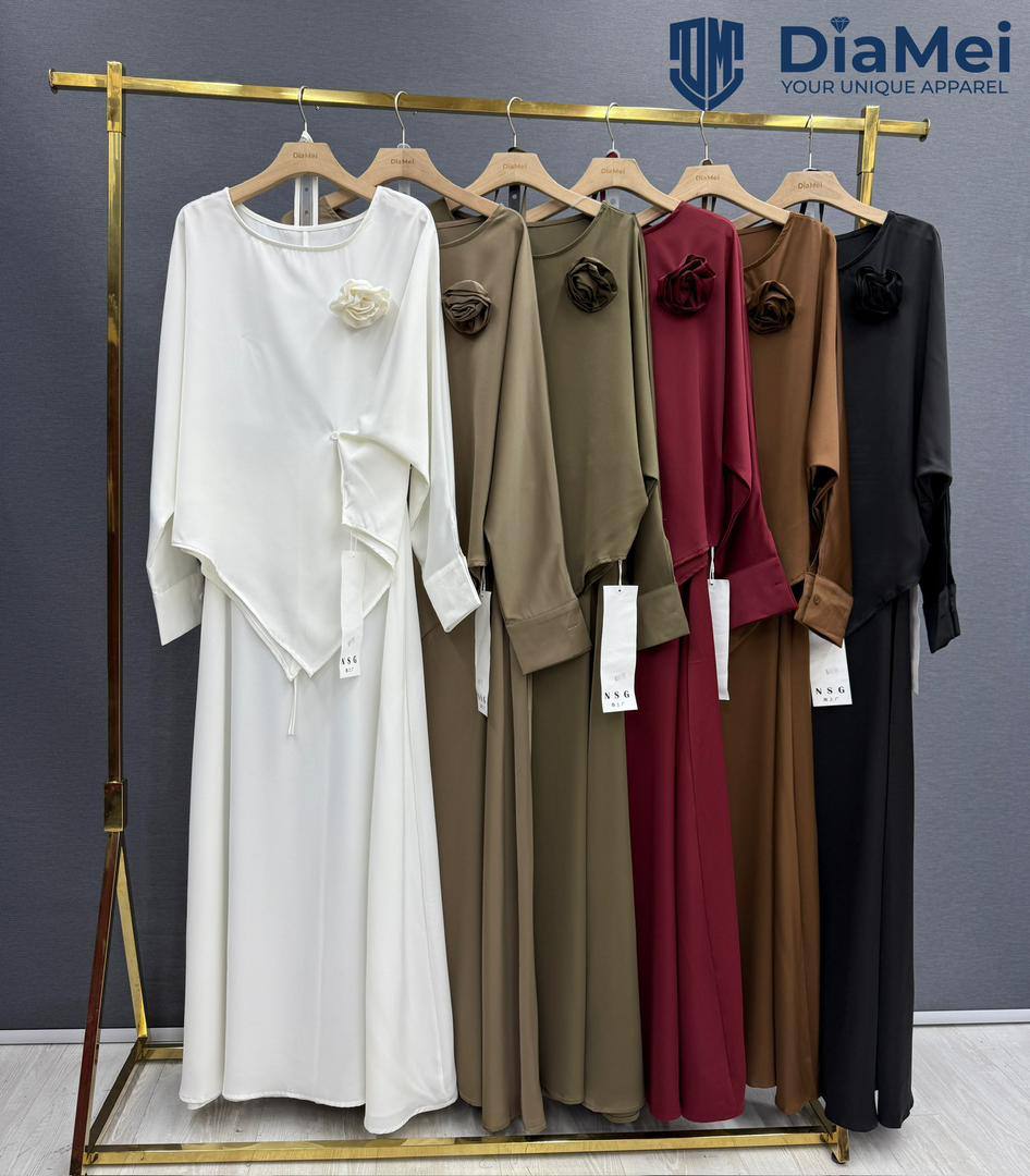 Rose Flow Set
Элегантный комплект с акцентной розой