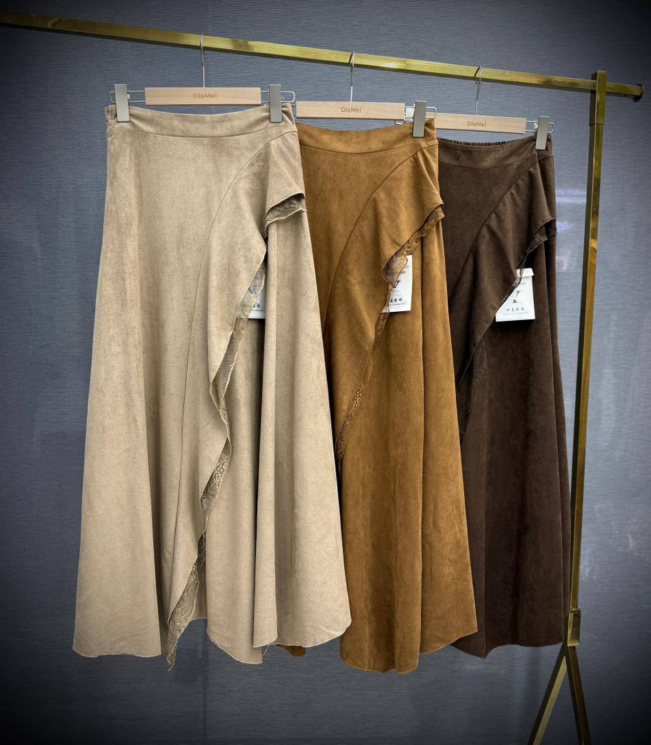 Vintage Suede Skirt
Винтажная замшевая юбка асимметрия